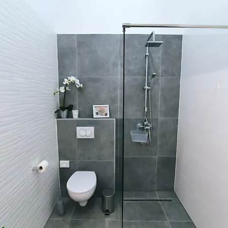 Apartment Vitopolis 3 *