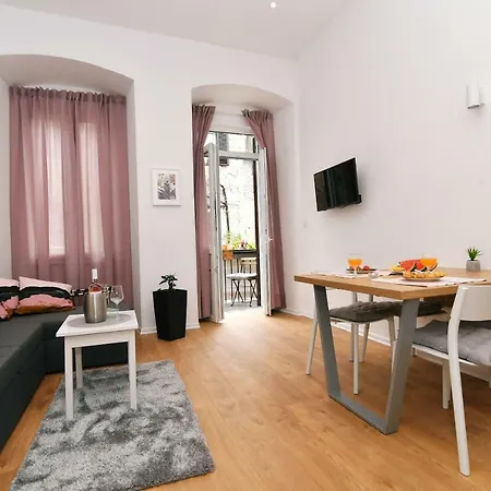 Vitopolis 3 Apartment
